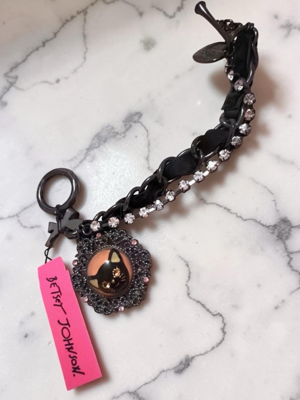 BETSEY JOHNSON Vintage RARE Victorian VIKKI VICKI Black Cat Cameo Bracelet NWT